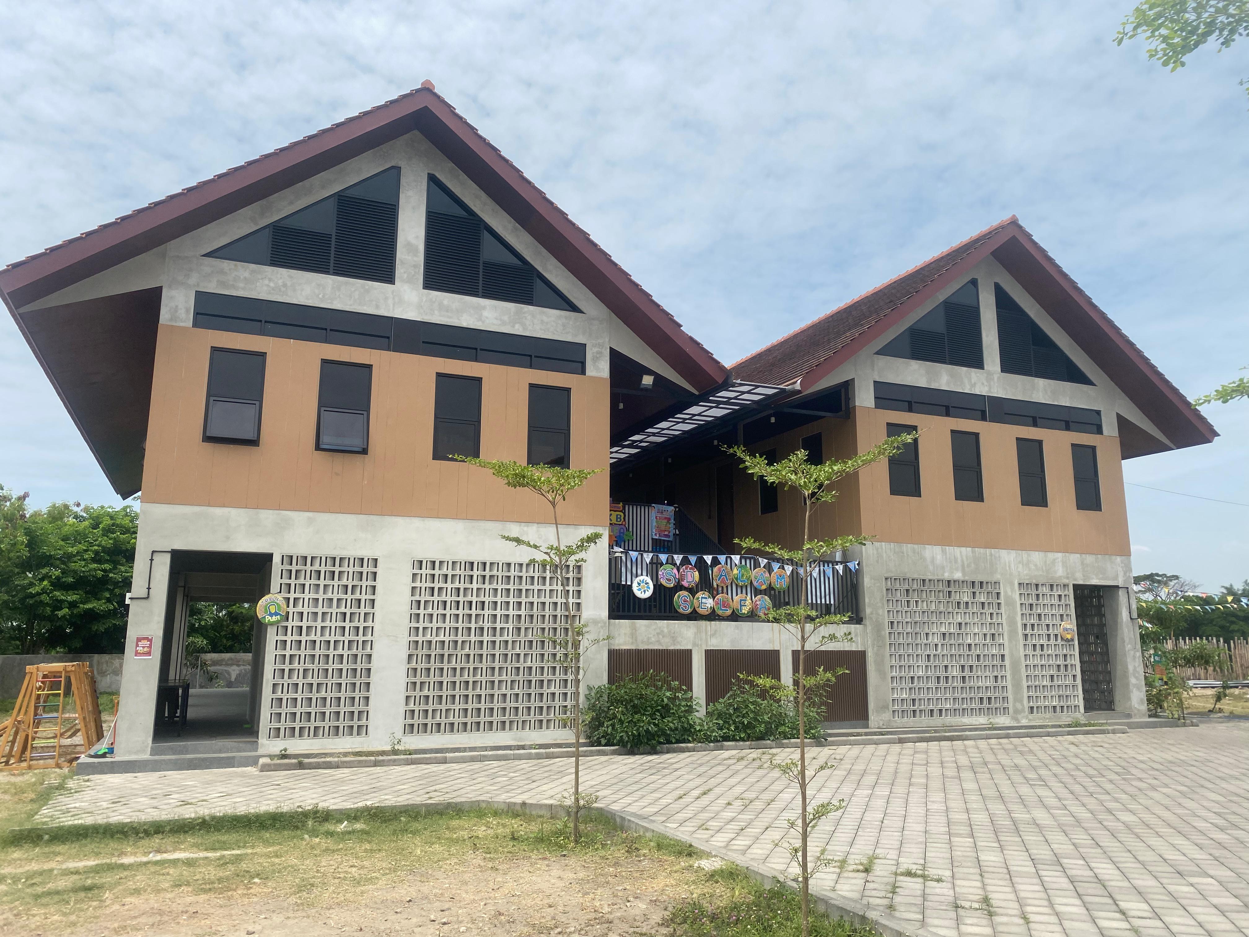 Gedung SD Alam Sayf El Falah